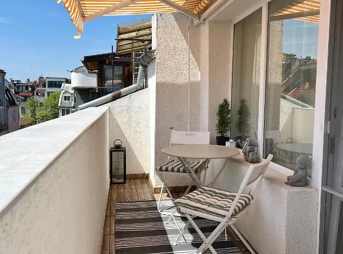 Dockview Atelier * Burgasz